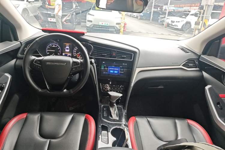 Used Venucia D60 2019 1.6L XL CVT SmartConnect Elite Edition (ISS) Center Console
