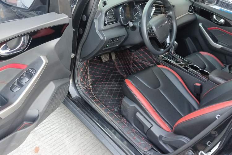 Used Venucia D60 2019 1.6L XL CVT Smart Connect Elite Edition Driver Seat