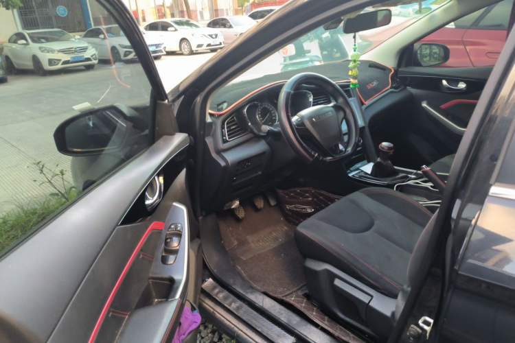 Used Venucia D60 2019 1.6L Entry Manual Fashion Edition Driver Seat