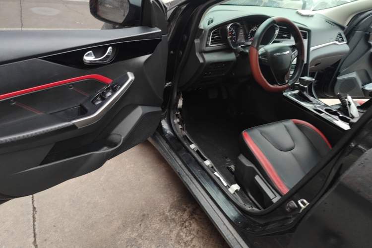 Used Venucia D60 2019 1.6L XL CVT Smart Connect Elite Edition Driver Seat
