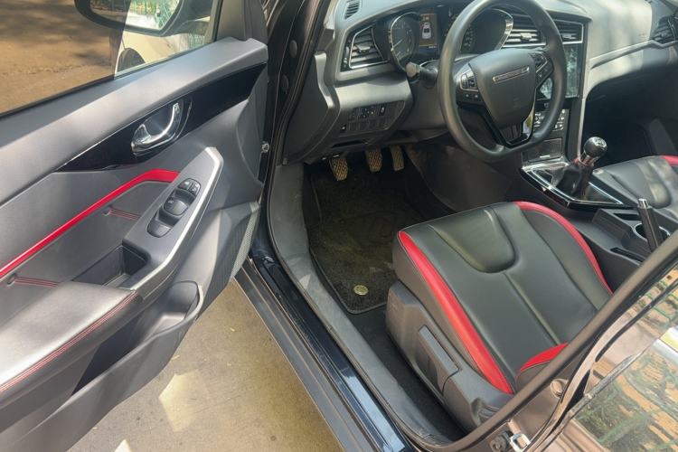 Used Venucia D60 2019 100 000 Glory 1.6L XL Manual Chenku Edition China VI Driver Seat