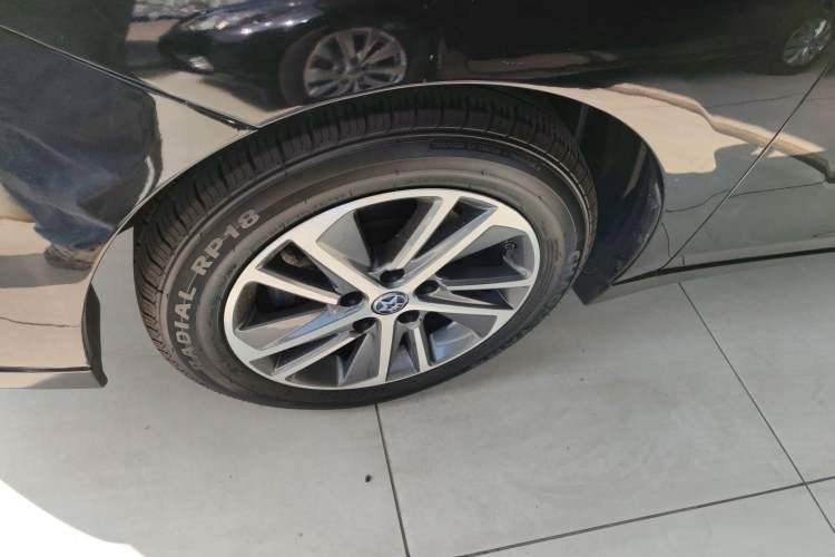 Used Venucia D60 2019 1.6L XL CVT SmartConnect Elite Edition (ISS) Exterior 4