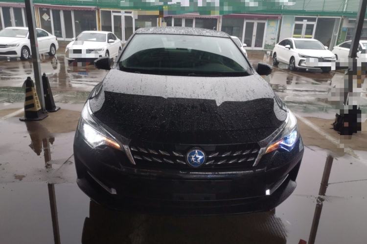 Used Venucia D60 2019 1.6L Entry Manual Fashion Edition Front