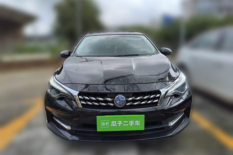 Used Venucia D60 2019 1.6L XL Manual SmartConnect Elite Edition Front
