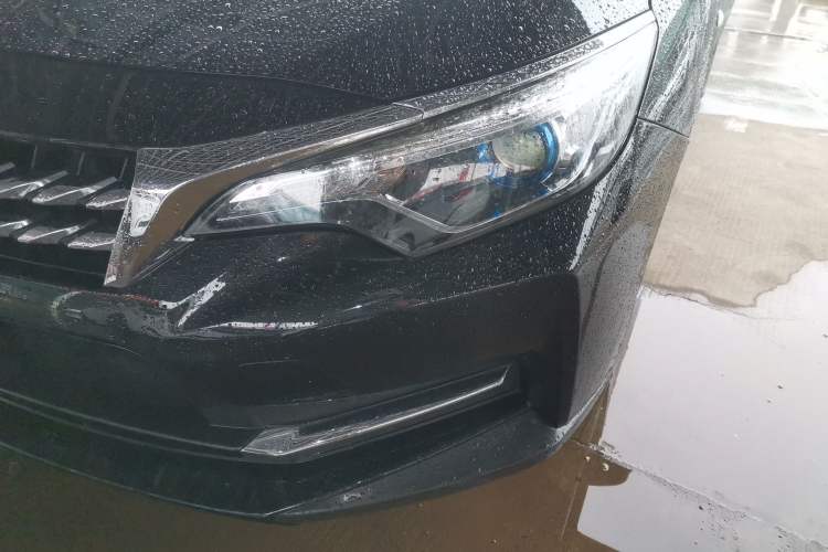 Used Venucia D60 2019 1.6L Entry Manual Fashion Edition Left Front Headlight
