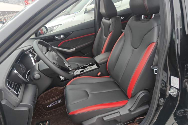 Used Venucia D60 2019 100 000 Honor 1.6L XL CVT Chenku Edition China VI Standard Left Front Seat