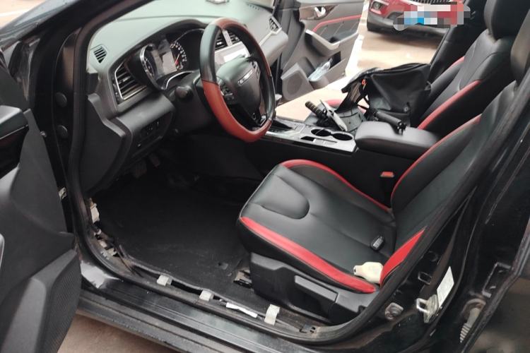 Used Venucia D60 2019 1.6L XL CVT Smart Connect Elite Edition Left Front Seat