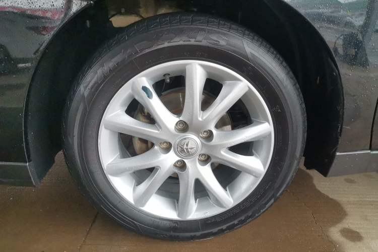 Used Venucia D60 2019 1.6L Entry Manual Fashion Edition Left Front Wheel Hub