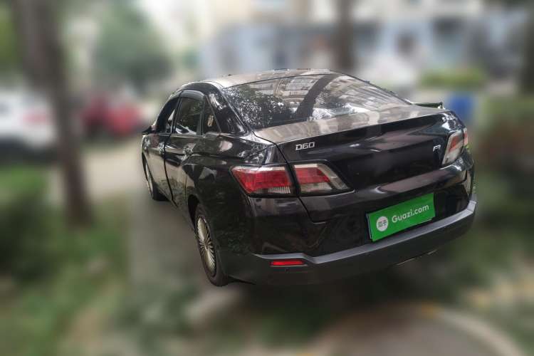 Used Venucia D60 2019 1.6L Entry Manual Fashion Edition Rear Left 45 Deg