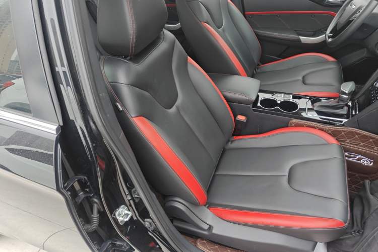 Used Venucia D60 2019 100 000 Honor 1.6L XL CVT Chenku Edition China VI Standard Right Front Seat