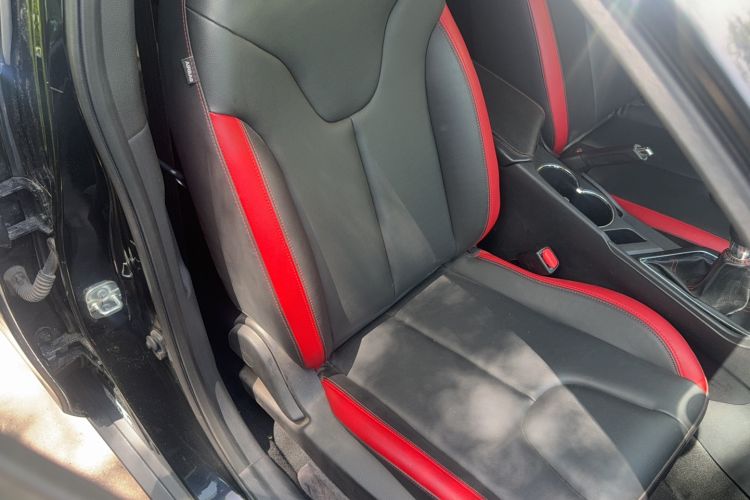 Used Venucia D60 2019 100 000 Glory 1.6L XL Manual Chenku Edition China VI Right Front Seat