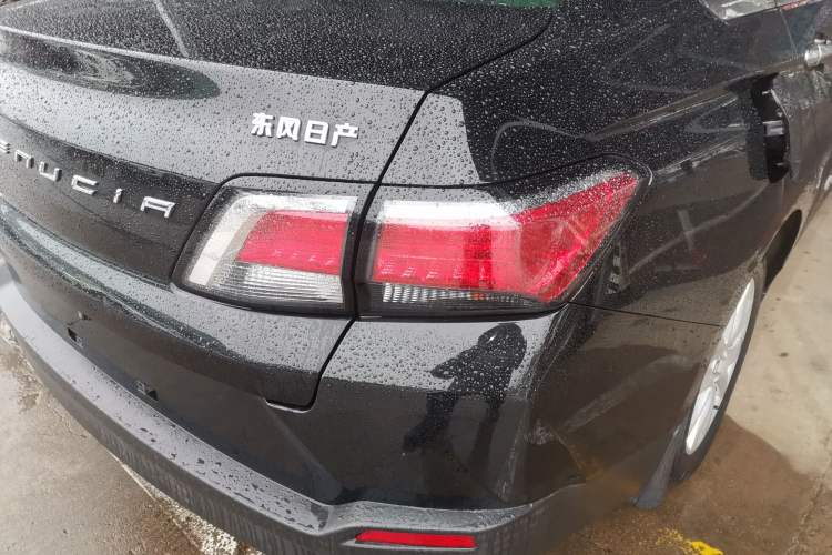 Used Venucia D60 2019 1.6L Entry Manual Fashion Edition Right Rear Taillight