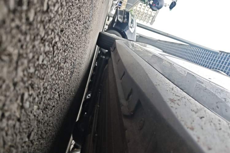 Used Venucia D60 2019 1.6L XL CVT SmartConnect Elite Edition (ISS) Right Side Sill