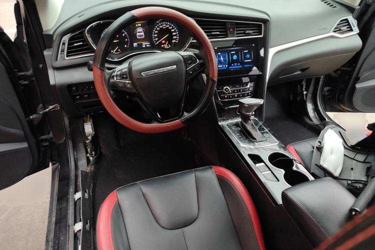 Used Venucia D60 2019 1.6L XL CVT Smart Connect Elite Edition Steering Wheel