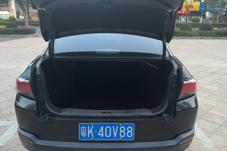 Used Venucia D60 2019 1.6L XL CVT Smart Connect Elite Edition Trunk