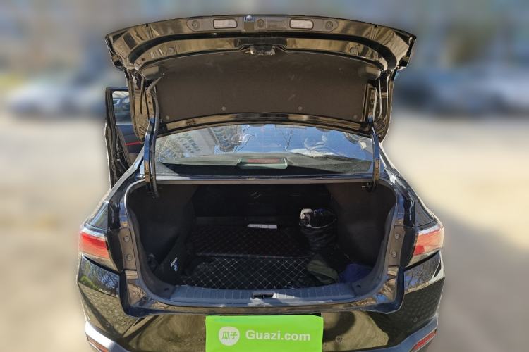 Used Venucia D60 2019 1.6L XL Manual SmartConnect Elite Edition Trunk