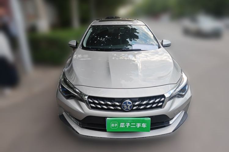 Used Venucia D60 2019 100 000 Honor 1.6L XL CVT Chenku Edition China VI Standard Front
