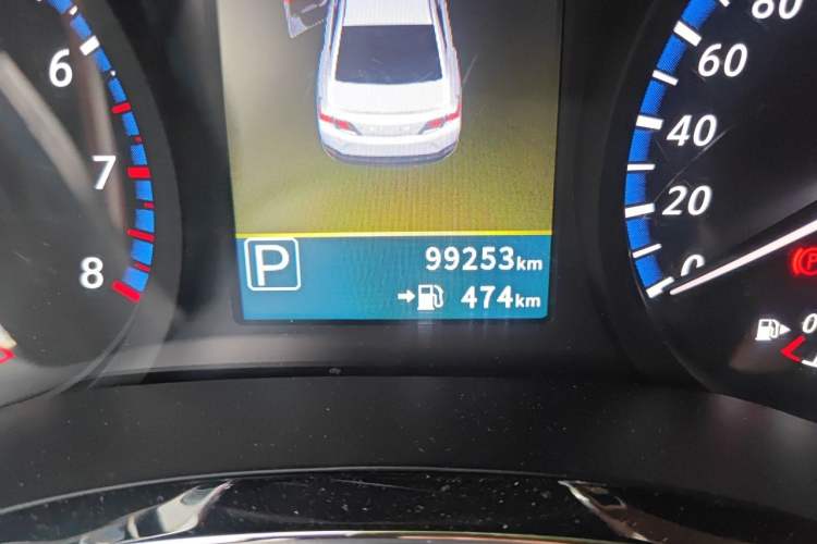 Used Venucia D60 2019 100 000 Honor 1.6L XL CVT Chenku Edition China VI Standard Odometer Close Up