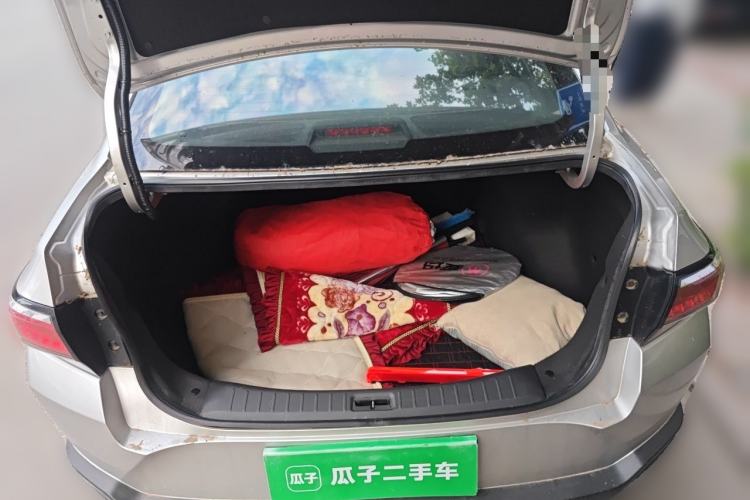 Used Venucia D60 2019 100 000 Honor 1.6L XL CVT Chenku Edition China VI Standard Trunk
