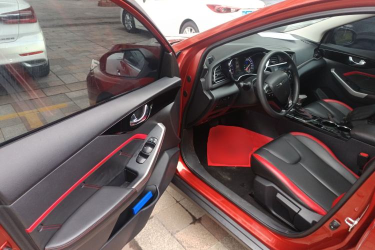 Used Venucia D60 2019 100 000 Honor 1.6L XL CVT Chenku Edition China VI Standard Driver Seat