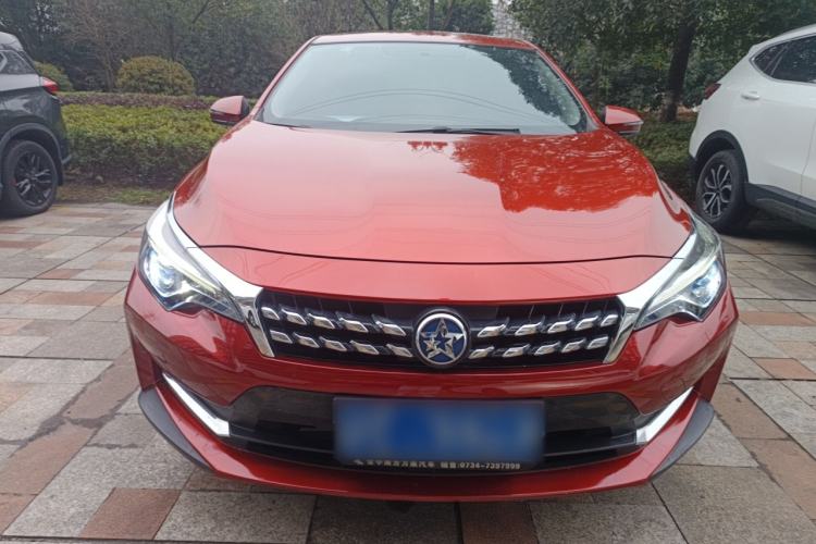 Used Venucia D60 2019 100 000 Honor 1.6L XL CVT Chenku Edition China VI Standard Front