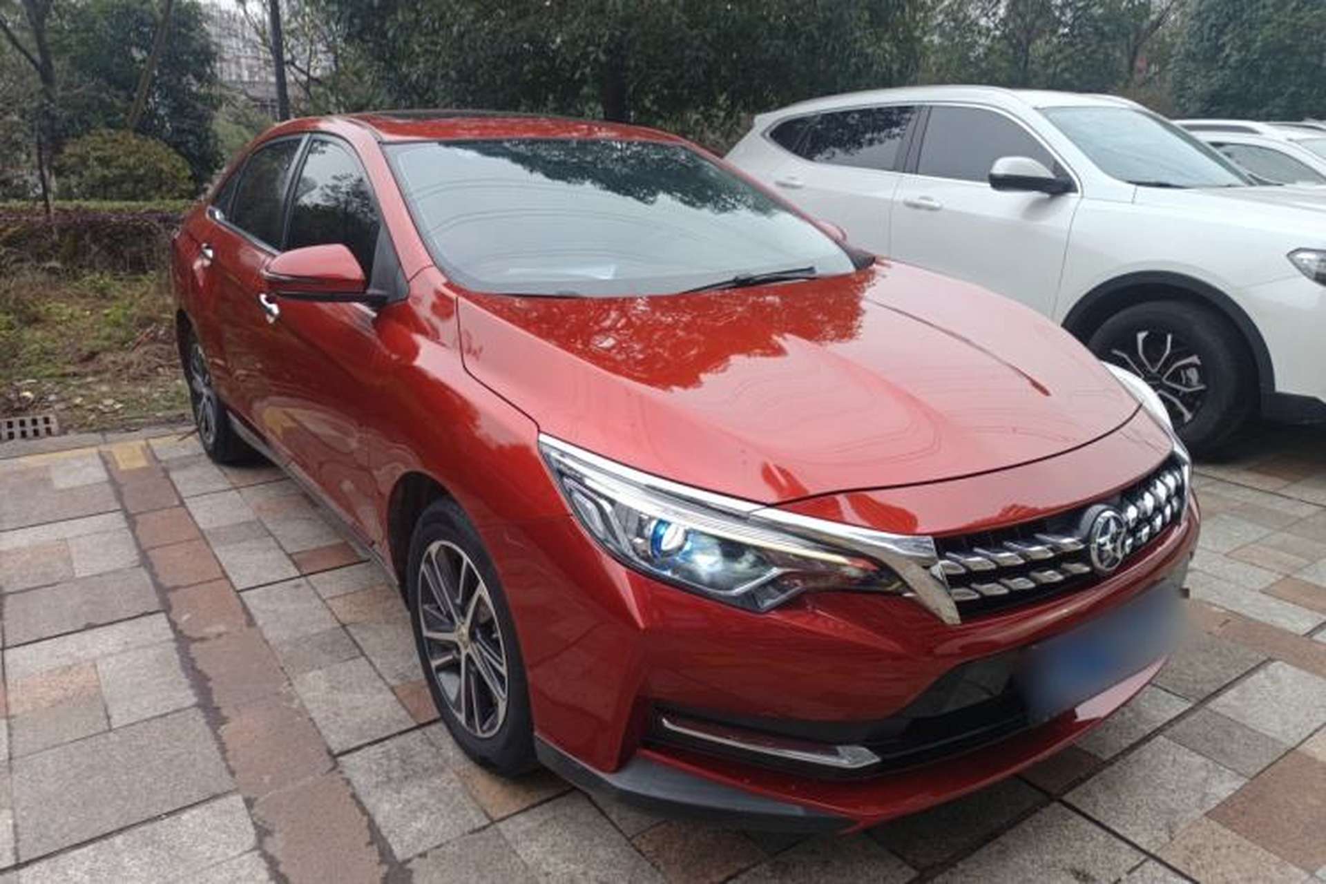 Used Venucia D60 2019 100 000 Honor 1.6L XL CVT Chenku Edition China VI Standard Front Right 45 Deg