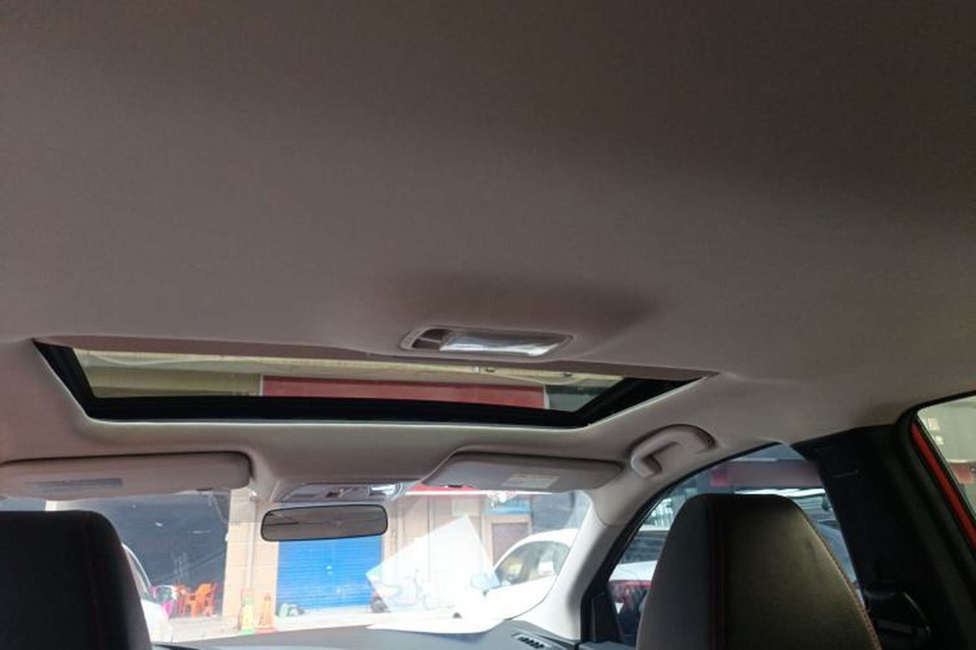 Used Venucia D60 2019 100 000 Honor 1.6L XL CVT Chenku Edition China VI Standard Headliner