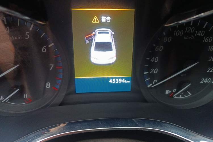 Used Venucia D60 2019 100 000 Honor 1.6L XL CVT Chenku Edition China VI Standard Instrument Cluster
