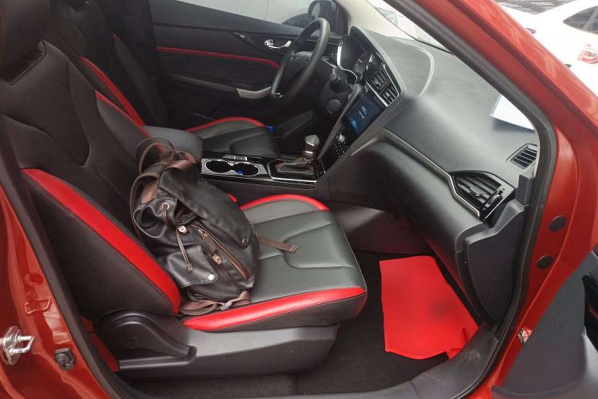 Used Venucia D60 2019 100 000 Honor 1.6L XL CVT Chenku Edition China VI Standard Right Front Seat
