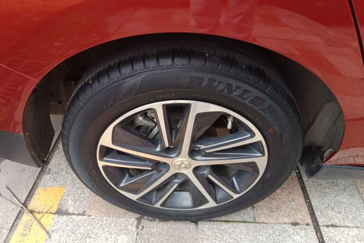 Used Venucia D60 2019 100 000 Honor 1.6L XL CVT Chenku Edition China VI Standard Right Rear Wheel Hub