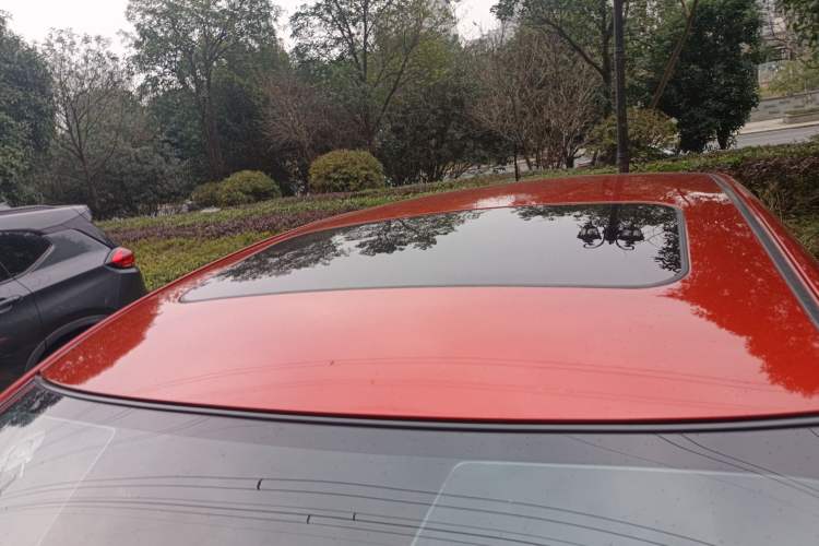 Used Venucia D60 2019 100 000 Honor 1.6L XL CVT Chenku Edition China VI Standard Roof