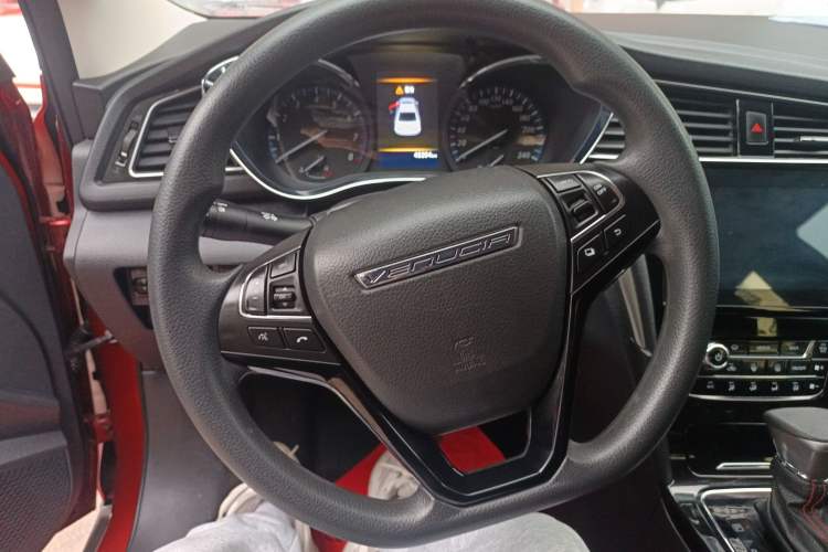 Used Venucia D60 2019 100 000 Honor 1.6L XL CVT Chenku Edition China VI Standard Steering Wheel