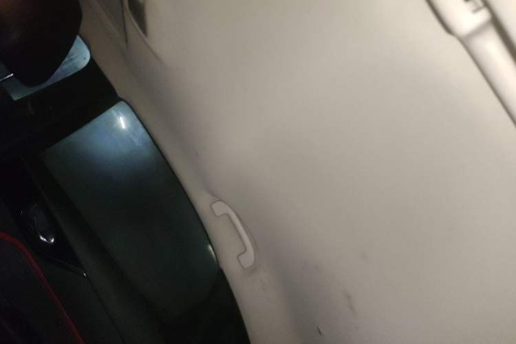 Used Venucia D60 2019 100 000 Honor 1.6L XL CVT Chenku Edition China V Standard Headliner