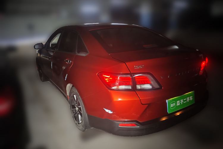 Used Venucia D60 2019 100 000 Honor 1.6L XL CVT Chenku Edition China V Standard Rear Left 45 Deg