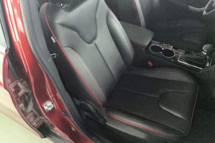 Used Venucia D60 2019 100 000-Yuan Glory 1.6L XV CVT Chenyue Edition China VI Standard Right Front Seat