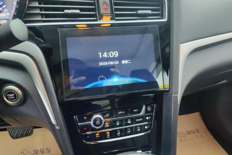 Used Venucia D60 2019 100 000 Honor 1.6L XL CVT Chenku Edition China VI Standard Audio And AC Panel