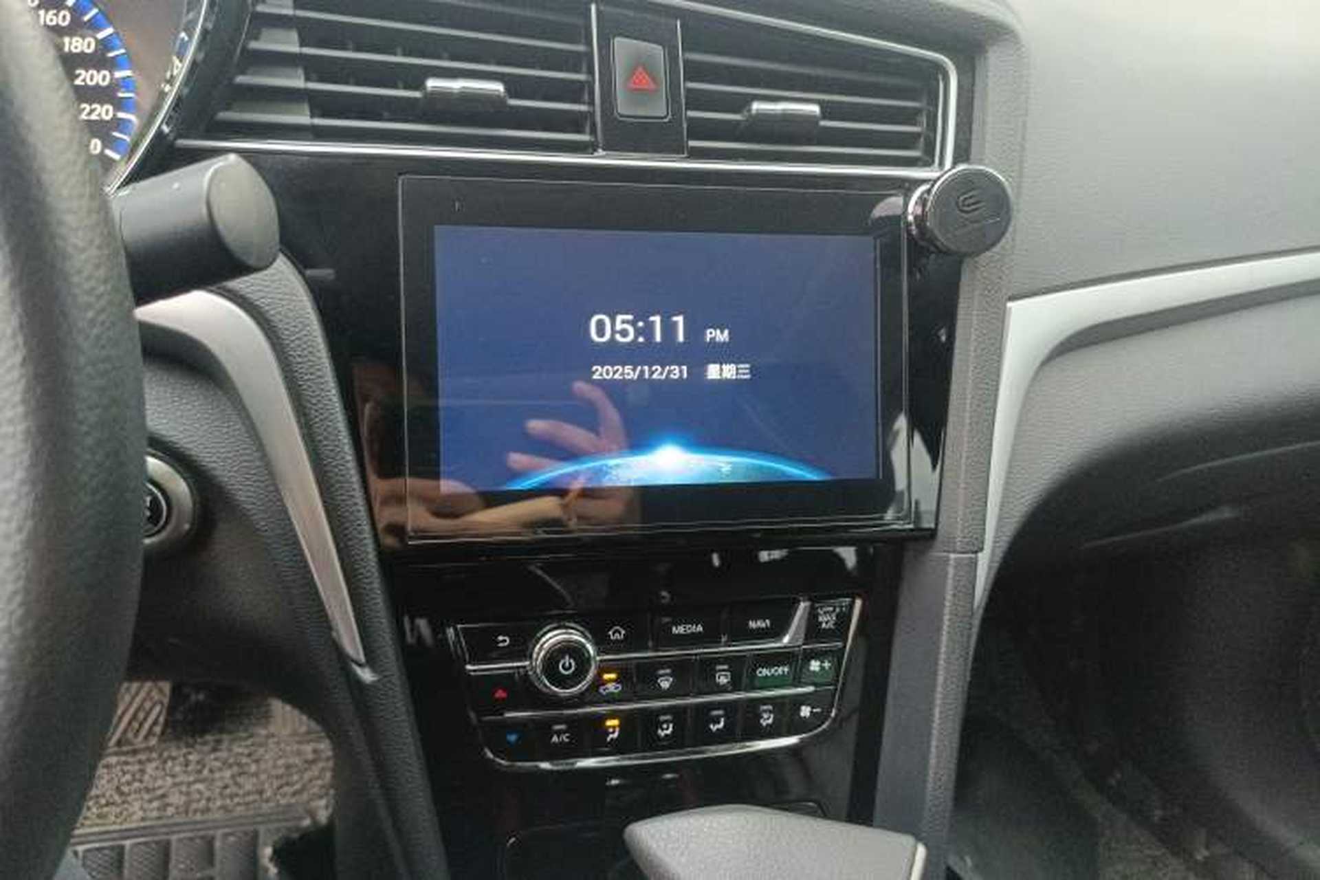 Used Venucia D60 2019 100 000 Honor 1.6L XL CVT Chenku Edition China VI Standard Audio And AC Panel