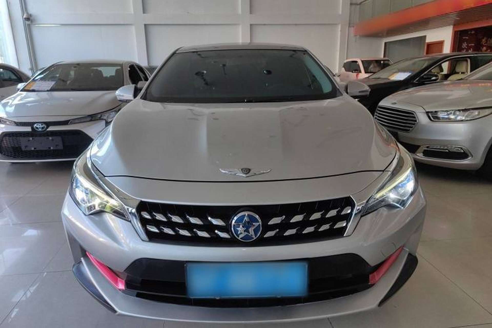 Used Venucia D60 2019 100 000 Honor 1.6L XL CVT Chenku Edition China VI Standard Front