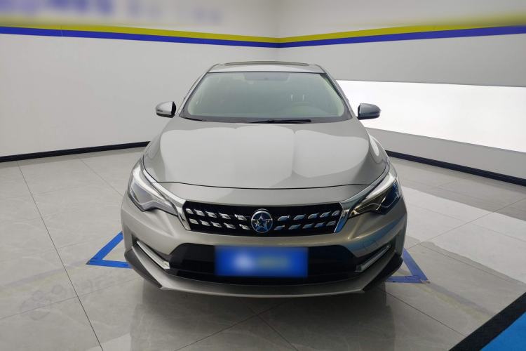 Used Venucia D60 2019 100 000 Honor 1.6L XL CVT Chenku Edition China VI Standard Front