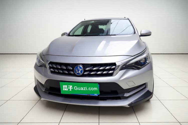 Used Venucia D60 2019 1.6L XL CVT Smart Connect Elite Edition Front