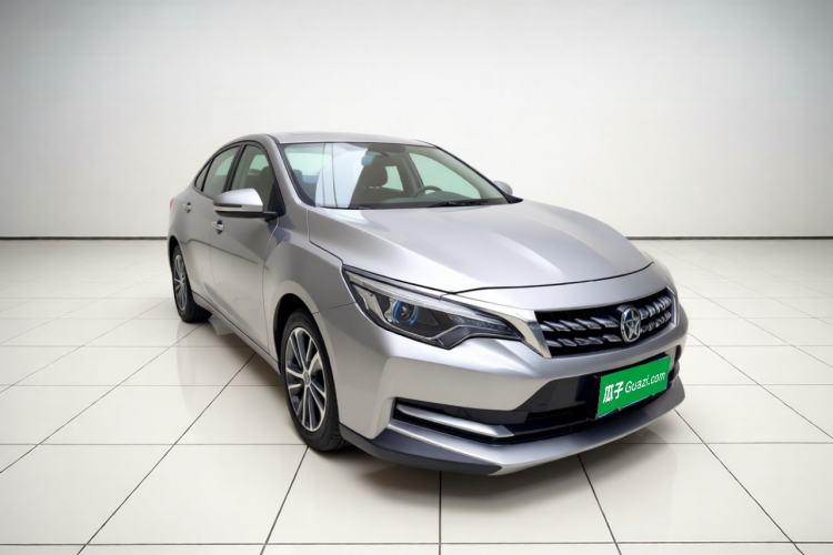Used Venucia D60 2019 1.6L XL CVT Smart Connect Elite Edition Front Right 45 Deg