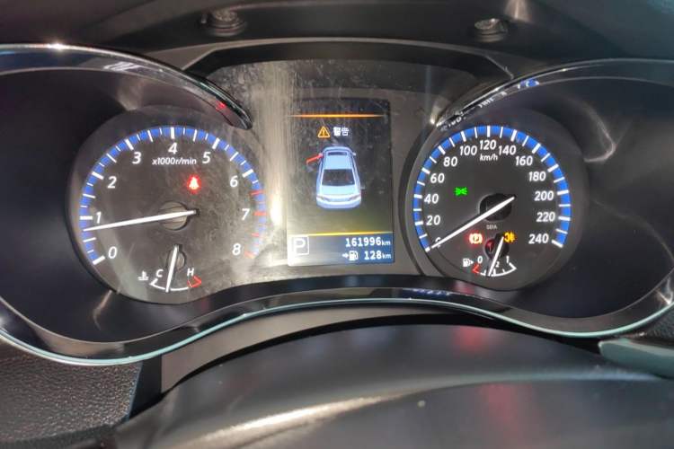 Used Venucia D60 2019 100 000 Honor 1.6L XL CVT Chenku Edition China VI Standard Instrument Cluster