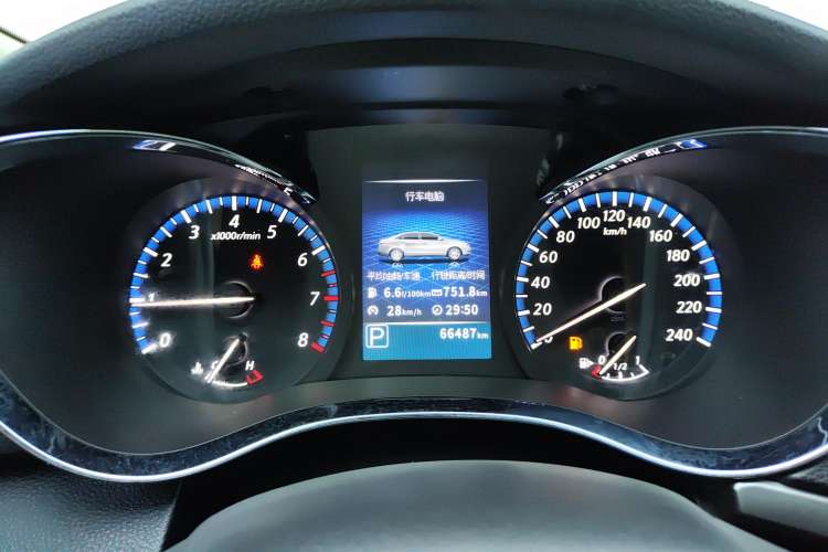 Used Venucia D60 2019 100 000 Honor 1.6L XL CVT Chenku Edition China VI Standard Instrument Cluster