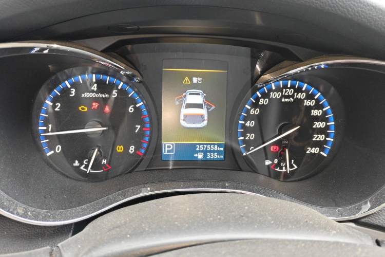 Used Venucia D60 2019 100 000 Honor 1.6L XL CVT Chenku Edition China VI Standard Instrument Cluster