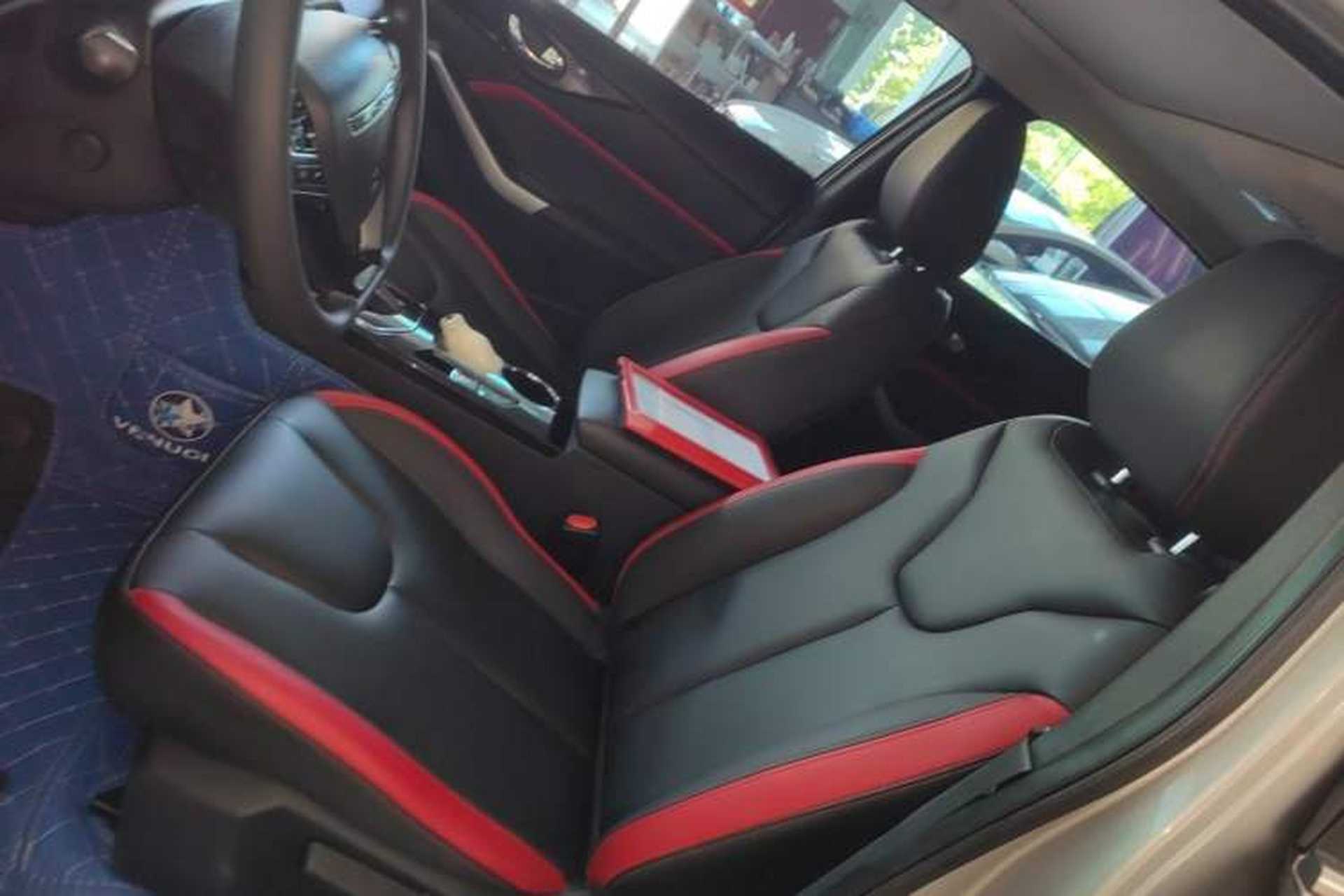 Used Venucia D60 2019 100 000 Honor 1.6L XL CVT Chenku Edition China VI Standard Left Front Seat