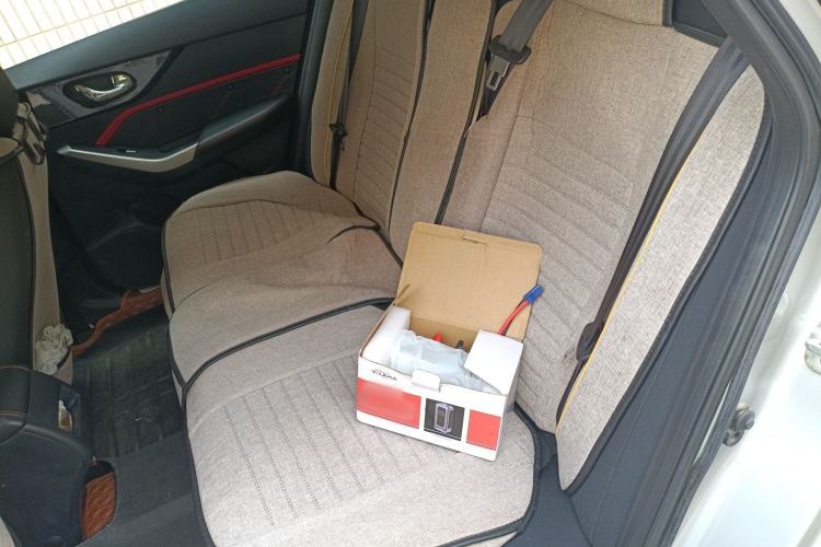 Used Venucia D60 2019 100 000 Glory 1.6L Entry Manual ChenShang Edition China VI Left Rear Seat