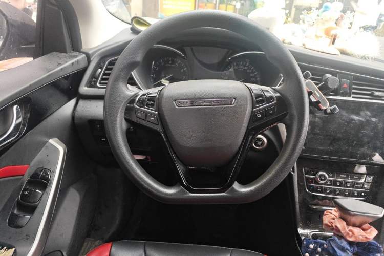 Used Venucia D60 2019 100 000 Honor 1.6L XL CVT Chenku Edition China VI Standard Steering Wheel