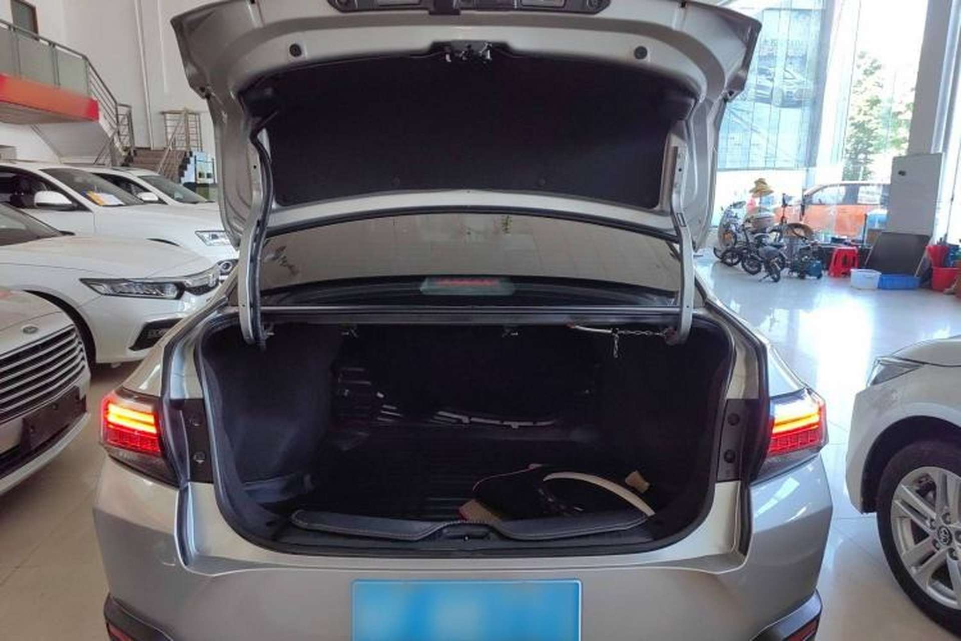 Used Venucia D60 2019 100 000 Honor 1.6L XL CVT Chenku Edition China VI Standard Trunk