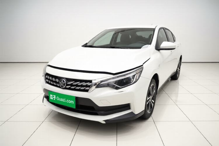 Ojetý Venucia D60 2019 100 000 Glory 1.6L Entry Manual ChenShang Edition China VI Guazi used car, China used car export, Used car for sale, Used  cars, Cheapest cars for sale
