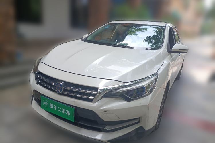 Used Venucia D60 2019 1.6L XV CVT Smart Connect Luxury Edition Guazi used car, China used car export, Used car for sale, Used cars, Cheapest cars for sale